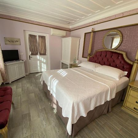 Lola 38 Hotel フォチャ エクステリア 写真
