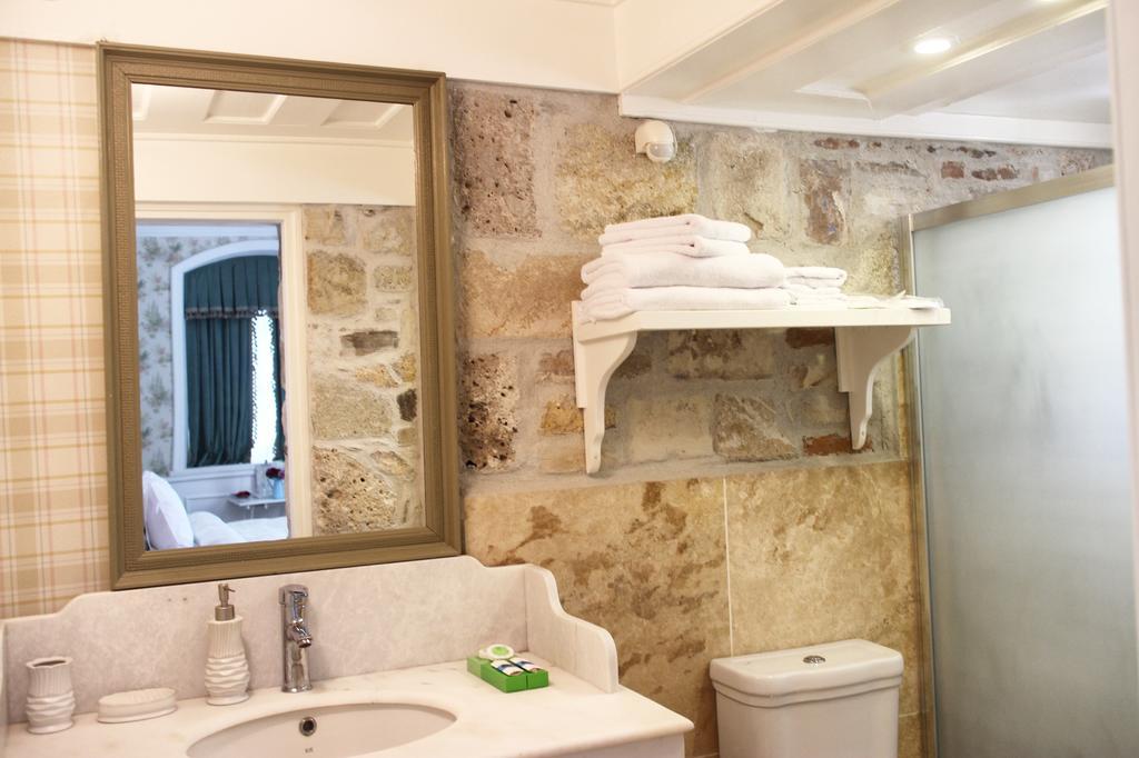 Lola 38 Hotel フォチャ エクステリア 写真