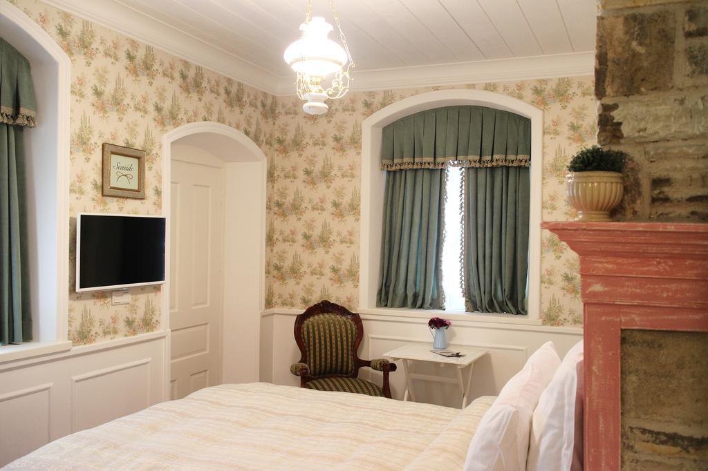 Lola 38 Hotel フォチャ エクステリア 写真