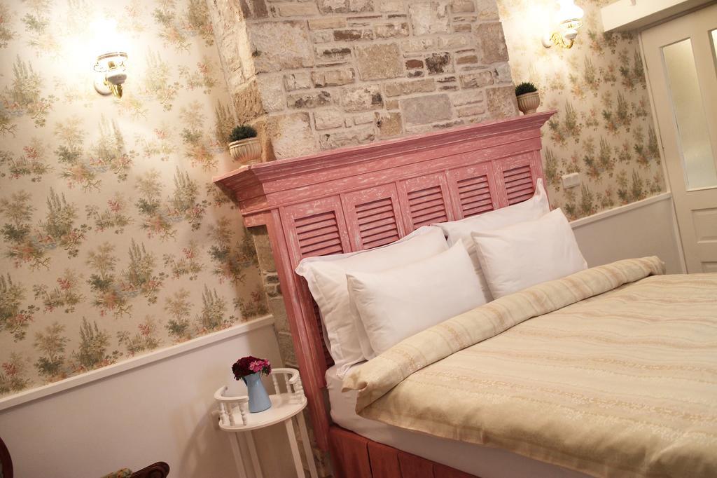 Lola 38 Hotel フォチャ エクステリア 写真