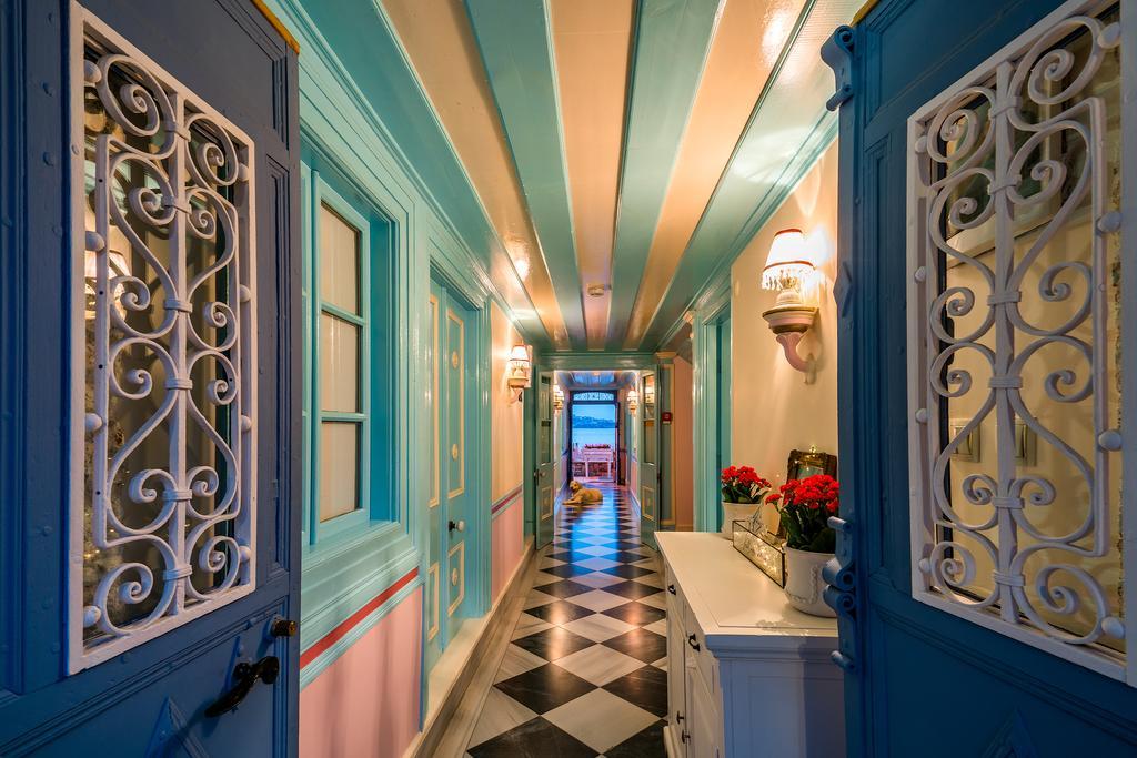 Lola 38 Hotel フォチャ エクステリア 写真